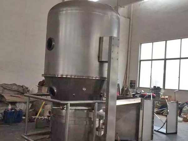 沸騰制粒干燥機